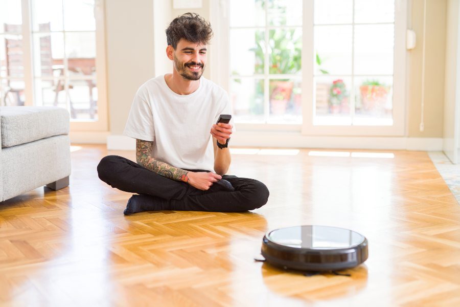 iRobot Roomba 675 Robot Aspirador con conectividad Wi-Fi, compatible con  Alexa, bueno para pelo de mascotas, alfombras, suelos duros, carga  automática