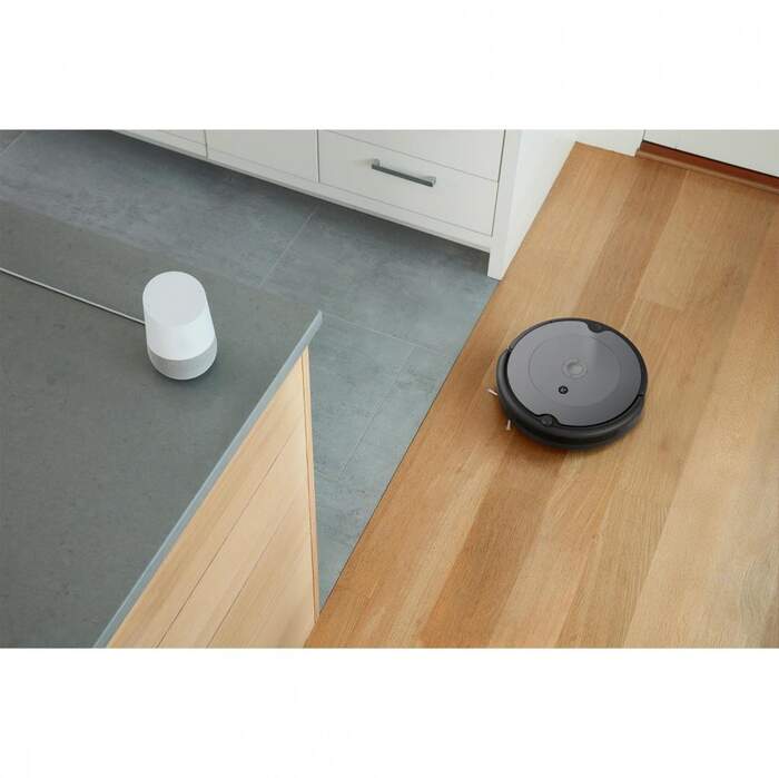 iRobot Roomba 676 Robot Aspirador con conectividad Wi-Fi, compatible con  Alexa, bueno para pelo de mascotas, alfombras, suelos duros, carga  automática