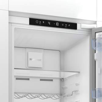 FRICOM. BEKO BCNA306E3SN 193,5x54x54,5 NF  INTEG