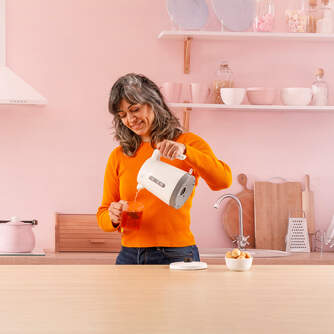 HERVIDOR SOLAC KT5852 YUNA MINI 2200W 1L COMPACTO