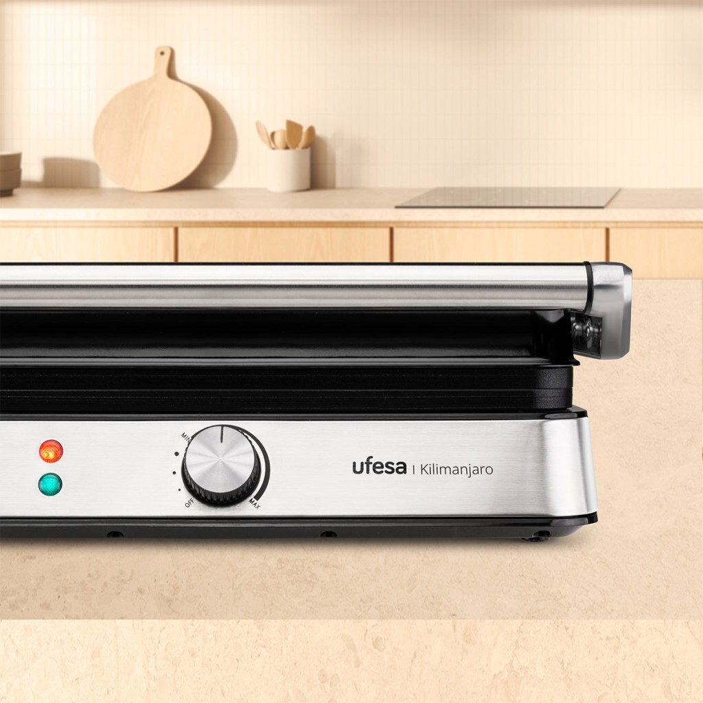 Ufesa PR2000 Grill, 2200 W, antiaanbakplaten: 29 x 23 cm, 180 º
