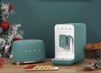 TOST. SMEG TSF01EGMEU 2R CORTO VERDE MATE 950W
