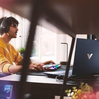 PORTATIL GAMING HP I7-240H 16GB 1TB RTX 5060