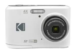 C&aacute;mara Kodak FZ45 Blanca - 16 mp, zoom &oacute;ptico x4, fotos 4608 x 3456, v&iacute;deo Full HD