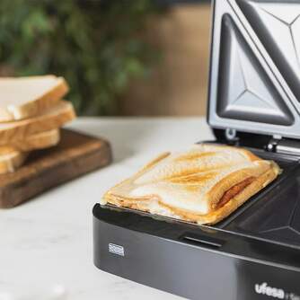 SANDWICH. UFESA SINAI 750W NEGRA PARTE