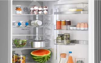 FRICOM. BOSCH KGN39LBCF 203x60 NF CRISTAL NEGRO