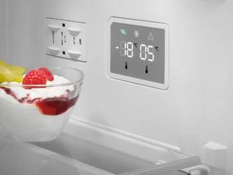 FRICOM. AEG RCB736E7ML 201x60 NF CRSITAL BLANCO