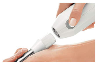 BATID. BOSCH MSM66120 600W C/A PIE INOX BLANCA