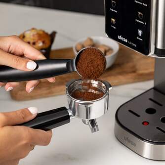 CAFET. UFESA ARONA 1350W 20B VAPORIZADOR