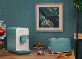 TOST. SMEG TSF01EGMEU 2R CORTO VERDE MATE 950W