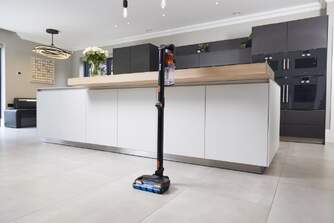 ASPI. ESCOBA SHARK IZ300EU 25,2V 2CEP.GIR.