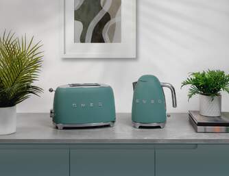 TOST. SMEG TSF01EGMEU 2R CORTO VERDE MATE 950W