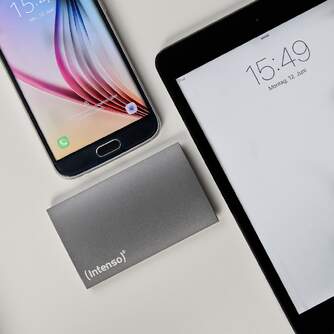 D. DURO SSD INTENSO PREMIUM ED 500GB USB 3.0