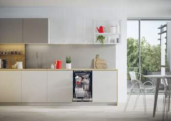 LVJ. HOOVER HI1C5SB1FS 8P 3%%%#170;B 45CM 45dBA INT