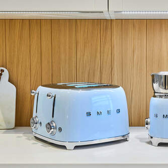 TOST. SMEG TSF03PBEU 4R AZUL 2000W
