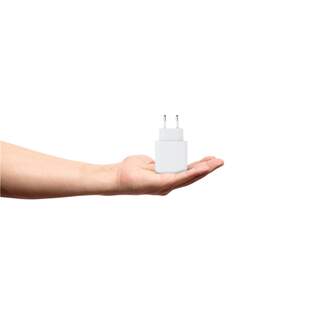 CARGADOR UNIVER XTROM ULTRA ESSENTIAL 67W GAN2