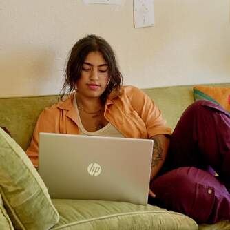 PORTATIL HP 15-FD0241NS I7-1355U 8/512GB 15,6%%%quot; W11