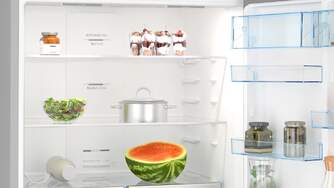 FRICOM. BOSCH KGN86VIEA 186x86x81 NF INOX