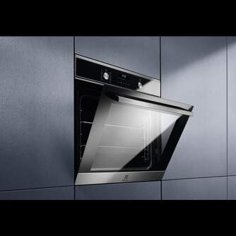 HORNO ELECTROLUX EOF6P46VX0 72L PIRO NEGRO