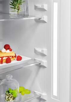 FRICOM. AEG RCB736E7ML 201x60 NF CRSITAL BLANCO