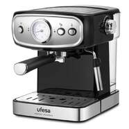 Cafetera Ufesa Brescia CE7244 - 850W, 20 Bares, Capuccino, Calienta Tazas, Dep&oacute;sito 1.5L