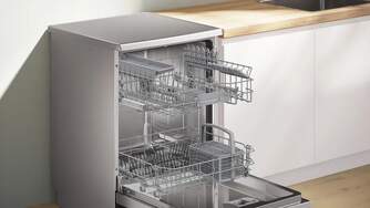 LVJ. BOSCH SMS2HTI06E 5P 46dBA INOX