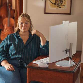 AIO HP 27-CR0025NS R3 7320U 8GB 512GB 27%%%quot; FHD W11H