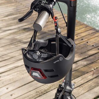 CASCO YOUIN MA1010 LUZ FRONTAL Y TRASERA NEGRO M