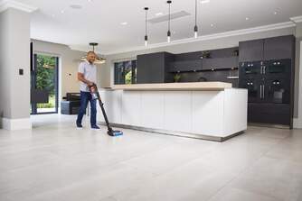 ASPI. ESCOBA SHARK IZ300EU 25,2V 2CEP.GIR.