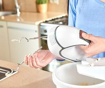 BATID. AMASADORA TAURUS GIROCOMPLET BOL 2,5L 500W