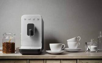 CAFET. SMEG BCC11BLMEU AUTOMATICA 19B 1350W NGRA