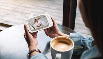 VIGILA BEBES MOTOROLA VM85 5%%%quot; CAMARA MOTOR WIFI