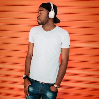 AURICULAR NGS CON BLUETOOTH Y MANOS LIBRES BLANCO