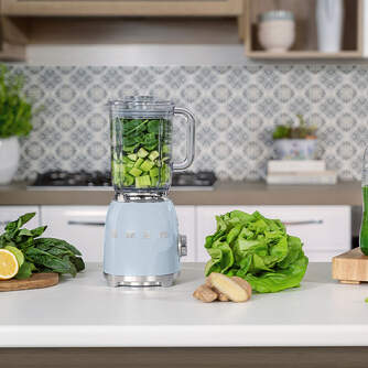 BATID. VASO SMEG BLF03PBEU 800W V/P 1,5 AZUL PASTE