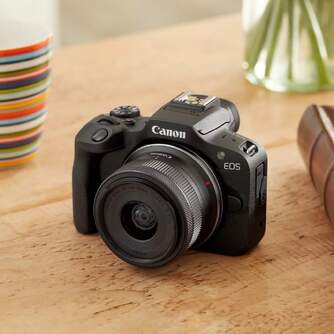 CAMARA CANON EOS R100 RF-S 18 45MM TRIPODE 32GB