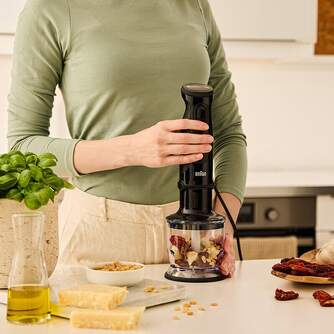 BATID. BRAUN MQ30201MBK 900W C/A 2V 600ML  